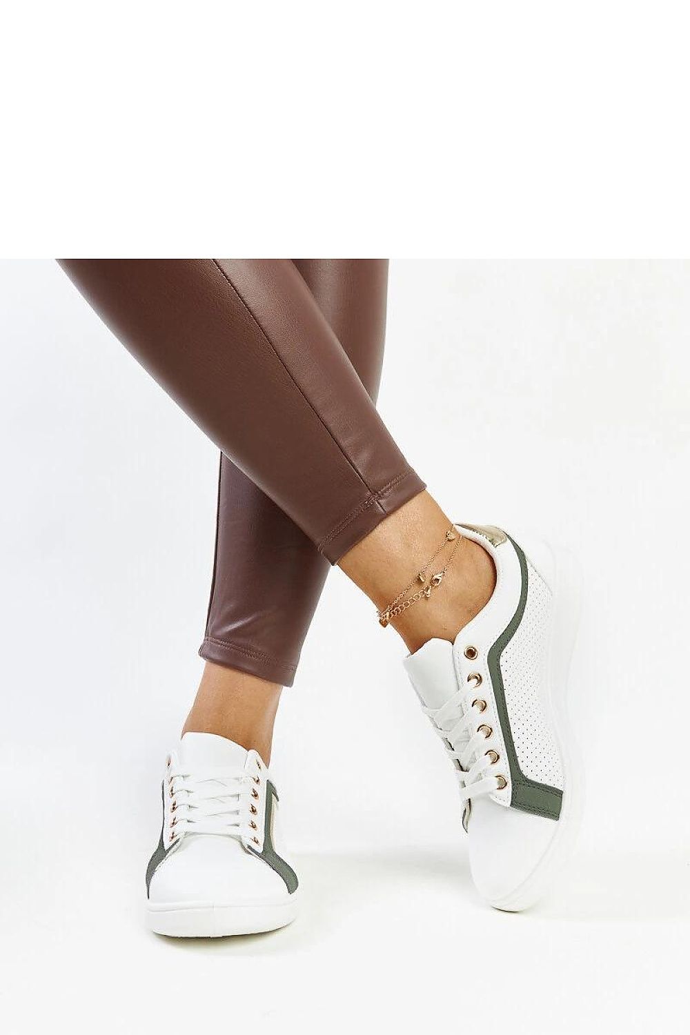 Sneakers model 207434 Solea