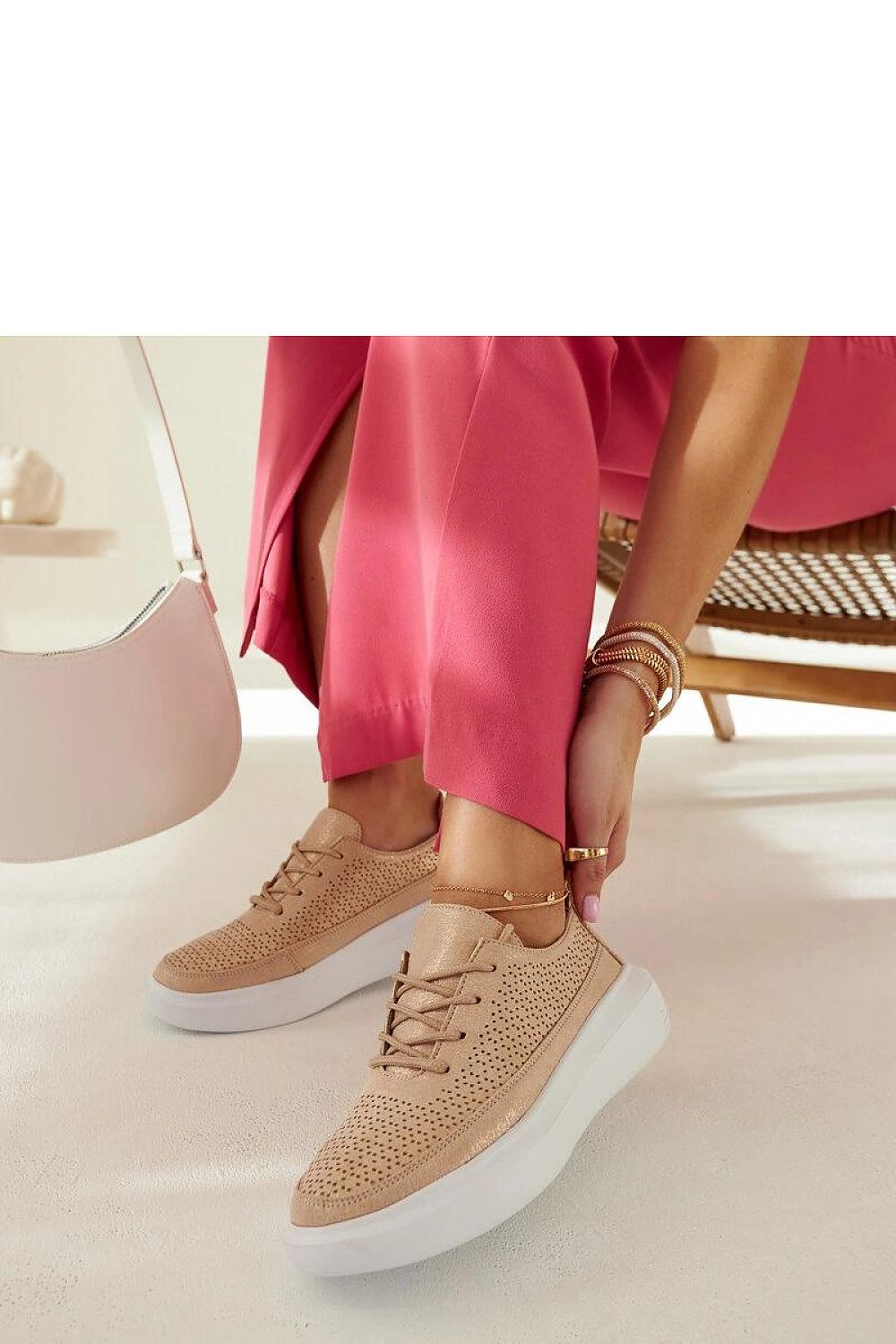 Sneakers model 207539 Solea