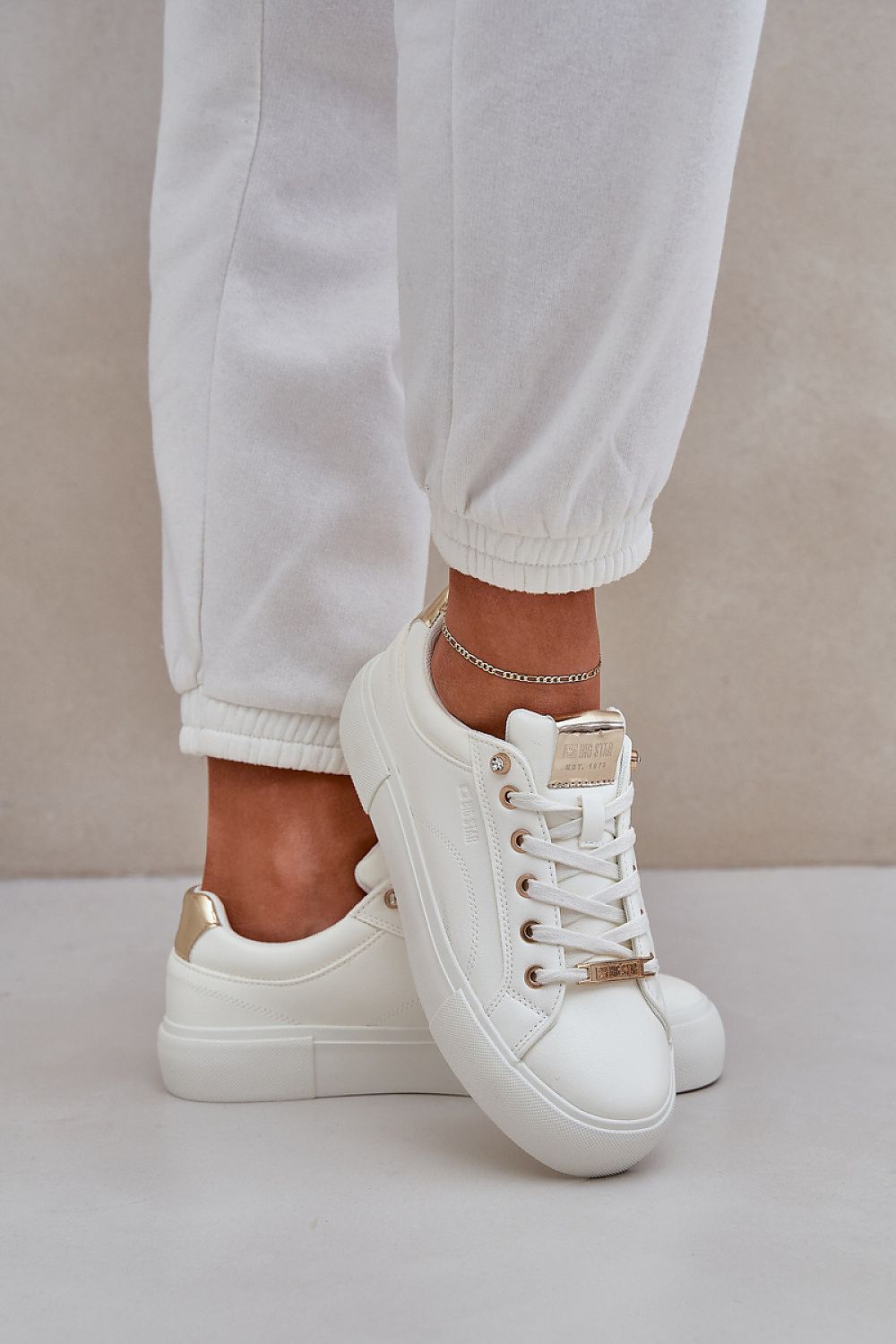 Sport Shoes model 208551 Step in style