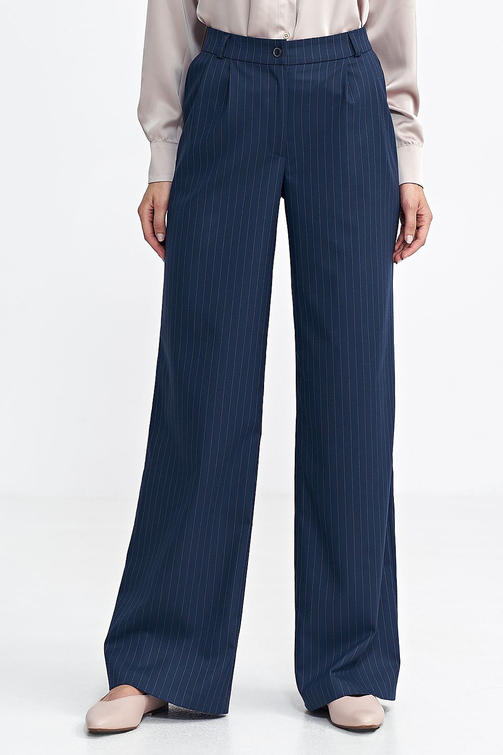  Trousers model 199710 Nife 